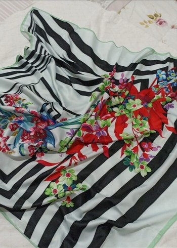 Parlak turuncu İpek Görünümlü Kadın Şal - Görsel 4