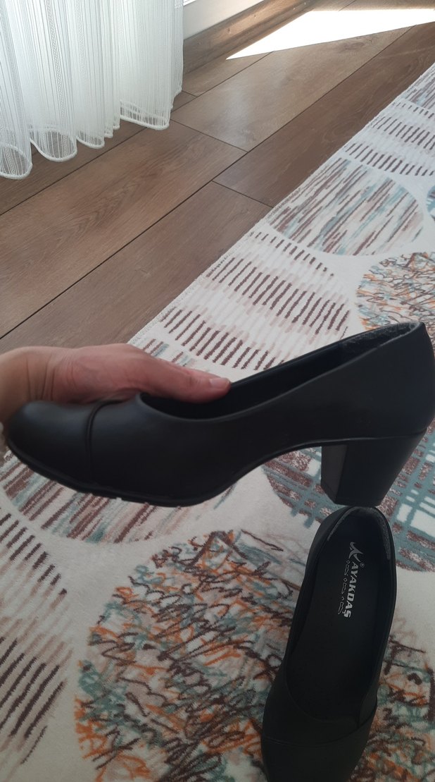 Kadın Siyah Dolgu Topuk Klasik Ayakkabı - Görsel 3