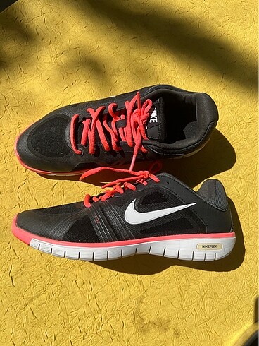 Nike Orijinal Nike ayakkabı
