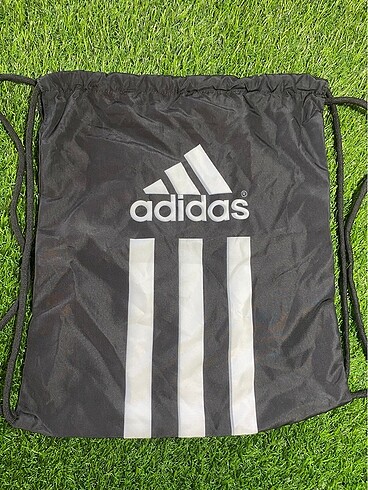 Adidas Krampon çantası
