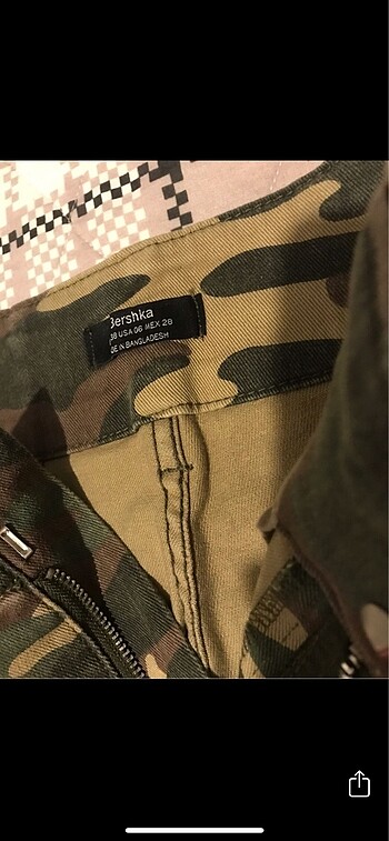 m Beden Bershka kamuflaj pantolon