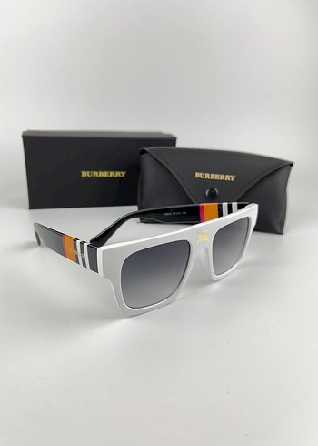 Burberry Güneş Gözlüğü