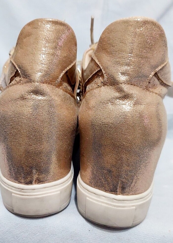 BAMBİ, ALTIN RENK KADIN BOT - Görsel 3