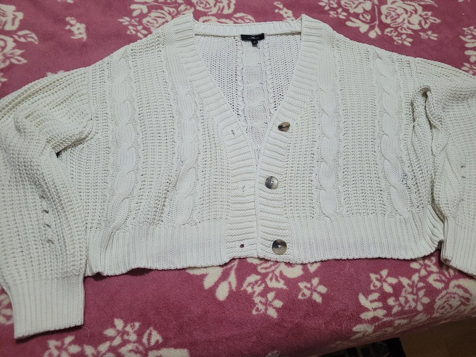 Düğmeli V Yaka Bohem Örgü Kadın Kazak - Görsel 2