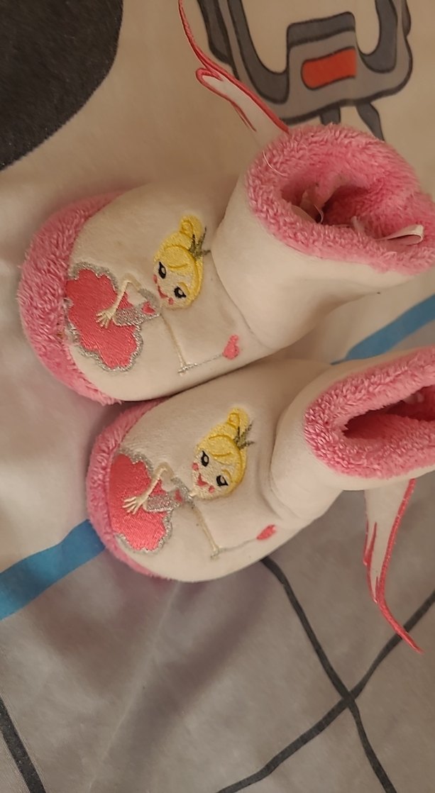 Pembe Desenli Kız Çocuk Ev Terliği Velcro - Görsel 2