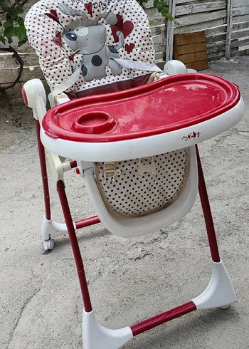 Kırmızı ve Gri Bebek Mama Sandalyesi