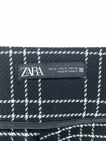 s Beden çeşitli Renk Zara Mini Şort %70 İndirimli.