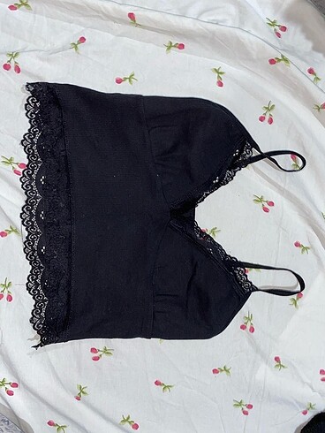 Yaka dantelli crop