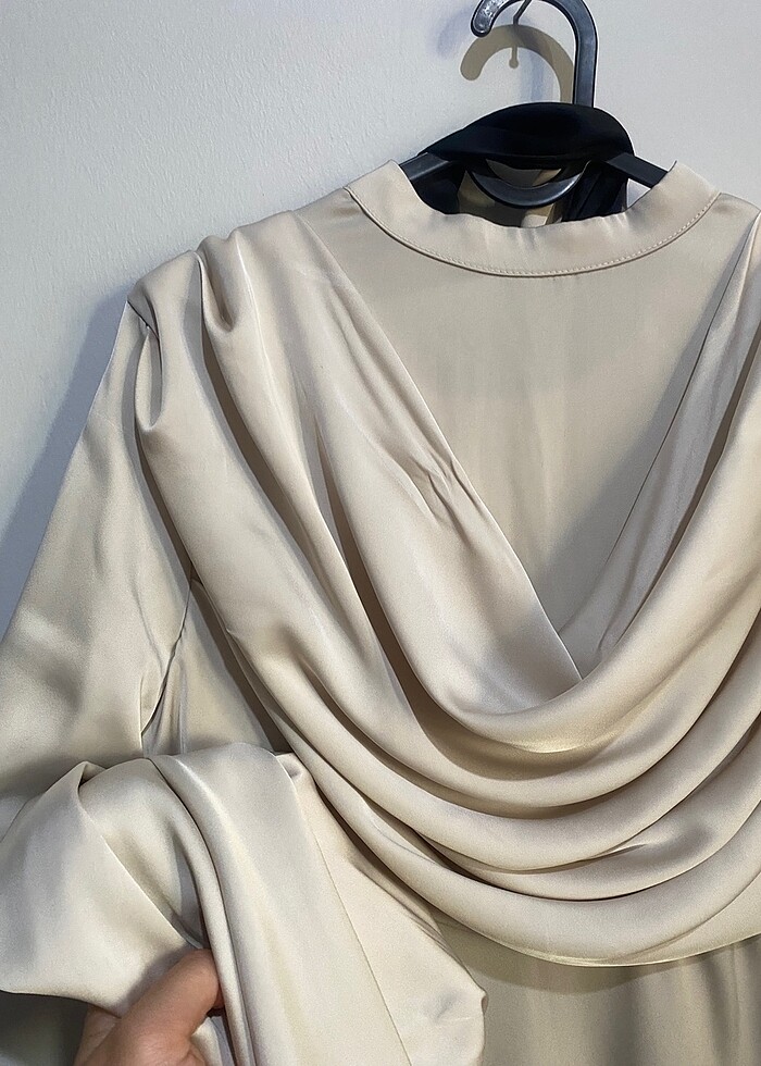 bej rengi abiye tesettüre uygun - Görsel 3