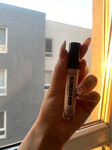 Wet n wild kapatıcı