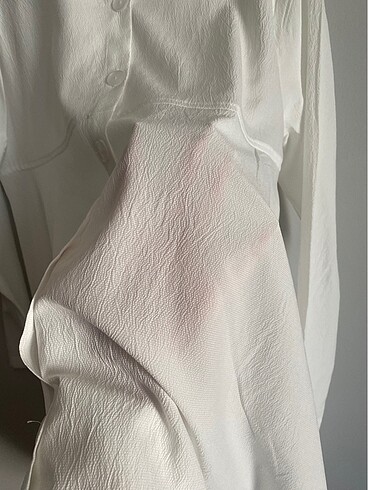 beyaz düğmeli gömlek - Görsel 3