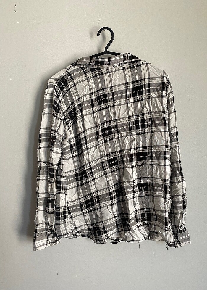 kareli inci detaylı gömlek - Görsel 5