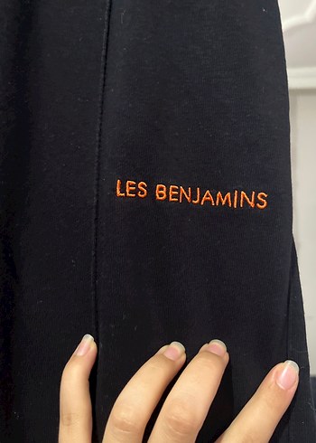 Les Benjamins Siyah Dugmeli Rahat Kesim Sweatpant