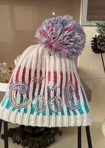 Renkli İşlemeli Örgü Çocuk Bere ve Boyunluk - Görsel 2