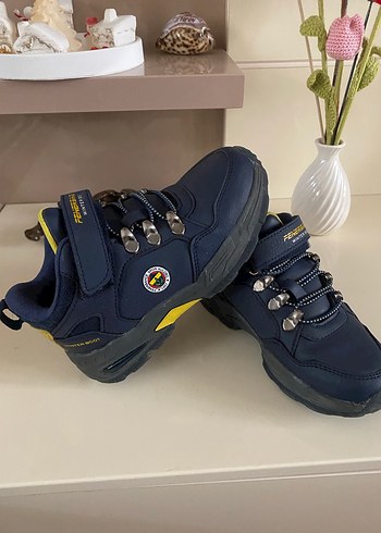 Sarı Detaylı Erkek Çocuk Spor Bot - Görsel 2