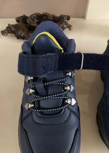 Sarı Detaylı Erkek Çocuk Spor Bot - Görsel 5