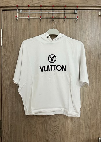 Louis Vuitton s