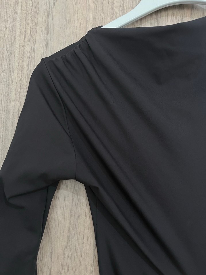 Uzun Siyah Drapeli Kadın Elbisesi - Görsel 3