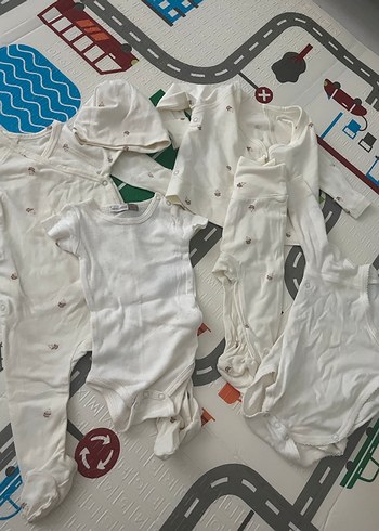 Beyaz Pamuklu Uzun Kollu Bebek Body