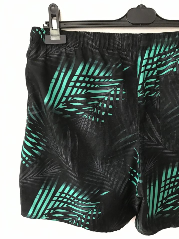 Erkek Siyah-Yeşil Bağcıklı Şort - Görsel 4