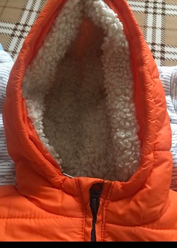 LCW ECO Turuncu Kapüşonlu Erkek Çocuk Şişme Mont - Görsel 11