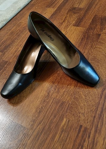 38 numara siyah deri ayakkabı - Görsel 2