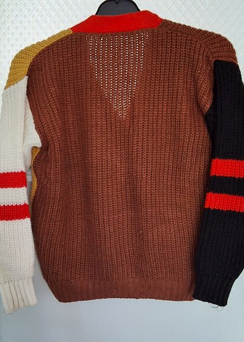 Düğmeli Renk Bloklu Triko Hırka - Görsel 2