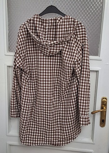 Düğmeli Uzun Kollu Kahverengi Salaş Gömlek - Görsel 3