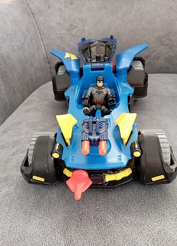  Beden lacivert Renk Batman oyuncak araba kirik
