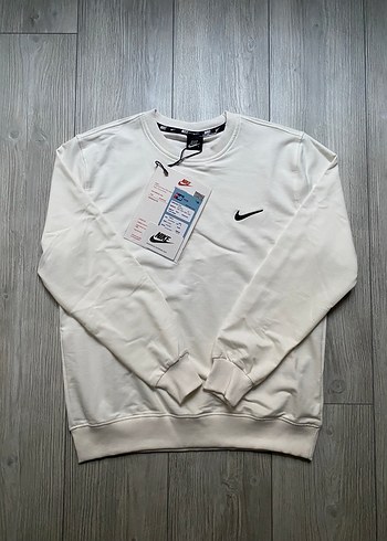 Beyaz Nike Sweatshirt