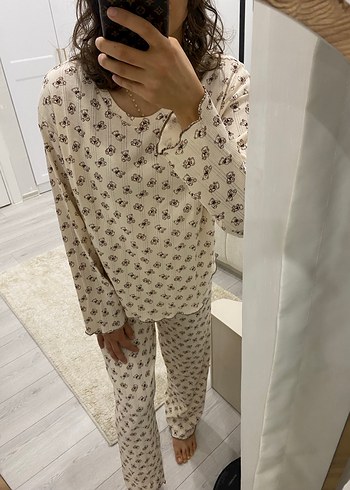 Bej Ayıcık Desenli Uzun Kollu Rahat Pijama Takımı - Görsel 2