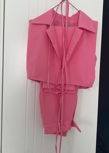 Pembe Kemerli Mini Kadın Takım