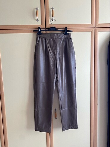 Deri pantalon