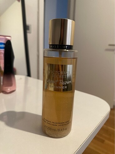 Victorias secret coconut passion vucut spreyi