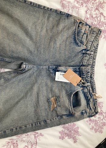 Bol Kesim Kadın Kot Pantolon - Görsel 2