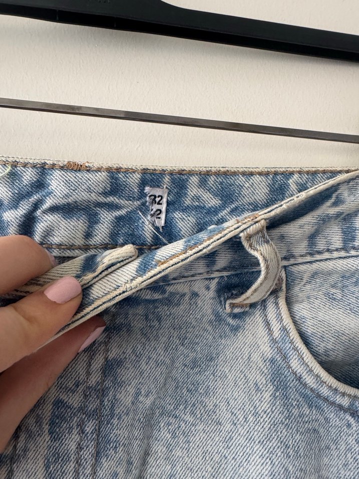 Diz Yırtık Detaylı Salaş Mavi Midi Kot Pantolon - Görsel 2