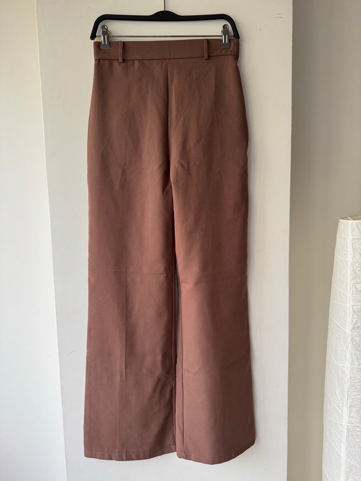 Kahverengi Pileli Kadın Kumaş Pantolon - Görsel 3