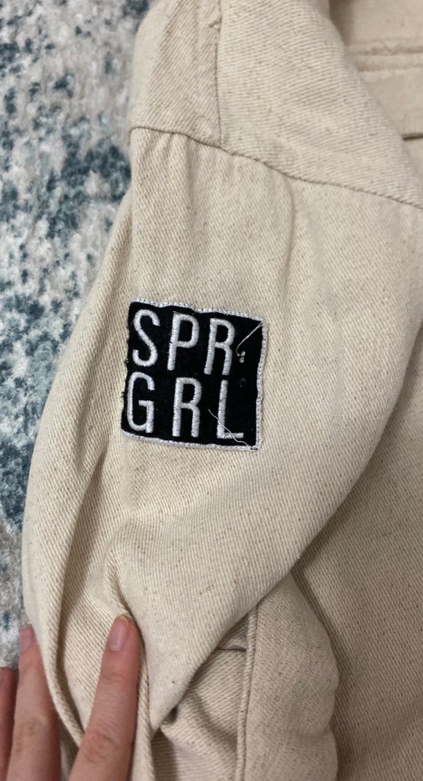 Bej Uzun Kollu Düğmeli Keten Gömlek - Görsel 3