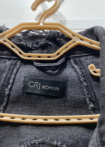 Siyah Kemerli Gevşek Kesim Denim Ceket - Görsel 3