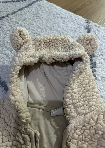 Bej Peluş Bebek Tulumu - Görsel 4