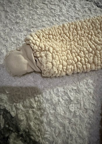 Bej Peluş Bebek Tulumu - Görsel 5