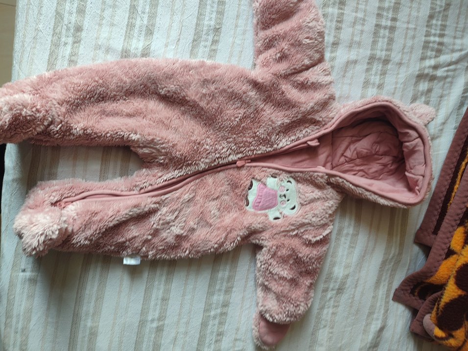 Kız Bebek Pembe Kürklü Kapüşonlu Tulum 54 cm boy - Görsel 2