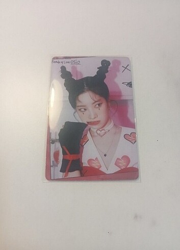 Dahyun lomocard 