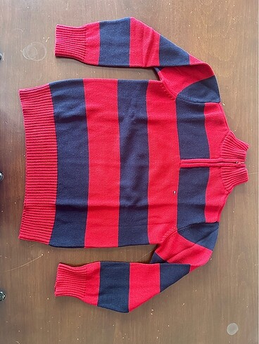 #Tommyhilfiger 9-10 yaş kazak