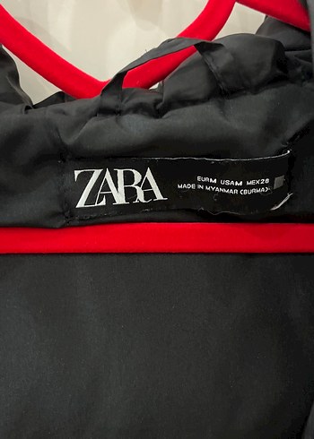 Zara Siyah Fermuarlı Kadın Kışlık Mont zara