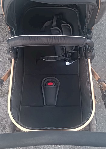 0 - 13 kg Beden siyah Renk Baby plus bebek arabası ve puseti var 6 ay kullanıldı