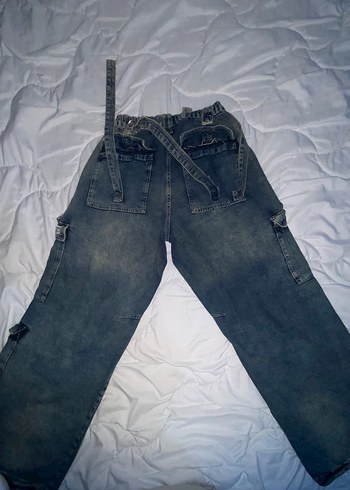 Gri Kemerli Rahat Kesim Kadın Kot Pantolon - Görsel 2