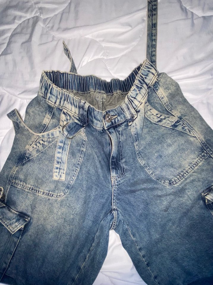 Gri Kemerli Rahat Kesim Kadın Kot Pantolon - Görsel 3