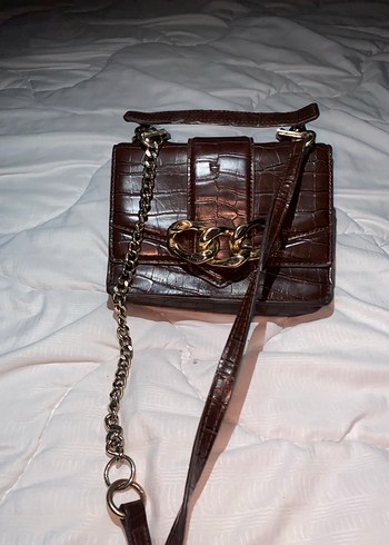 Kahverengi Deri Zincir Detaylı Yılan Desenli Çanta - Görsel 2