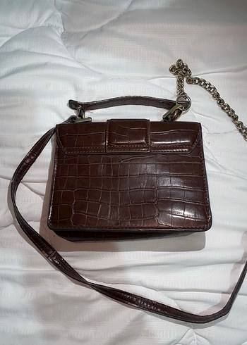 Kahverengi Deri Zincir Detaylı Yılan Desenli Çanta - Görsel 3